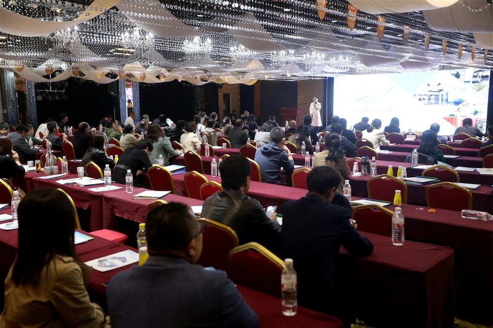 AI賦能產業(yè)生態(tài)！科創(chuàng)投集團旗下銀河數(shù)創(chuàng)空間舉辦濟南科創(chuàng)數(shù)創(chuàng)生態(tài)大會