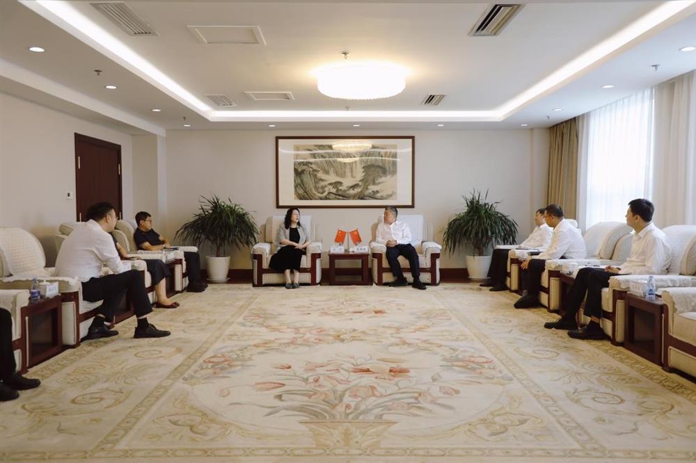 深化銀企合作、共繪發(fā)展藍(lán)圖！ 濟(jì)南產(chǎn)發(fā)集團(tuán)與工商銀行濟(jì)南分行開(kāi)展深化座談